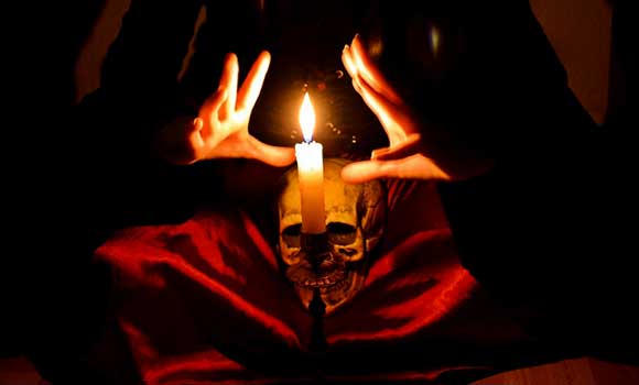 Black magic specialist Black magic specialist